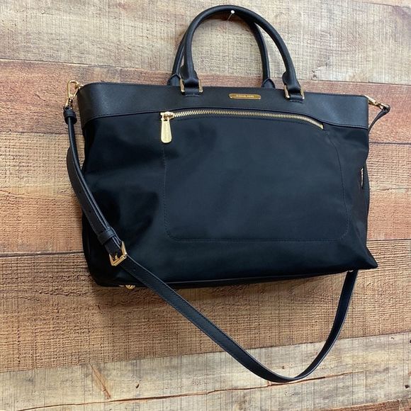 New Michael Kors Black Colgate Tote Crossbody Tote Bag NWOT - Picture 2 of 7